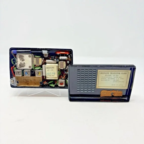Crestline Model 6T-220 Constant Black Plastic Body Transistor Radio Leather Case